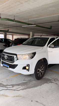 TOYOTA HILUX 2.8 SRV 4X4 CD 16V DIESEL 4P AUTOMÁTICO